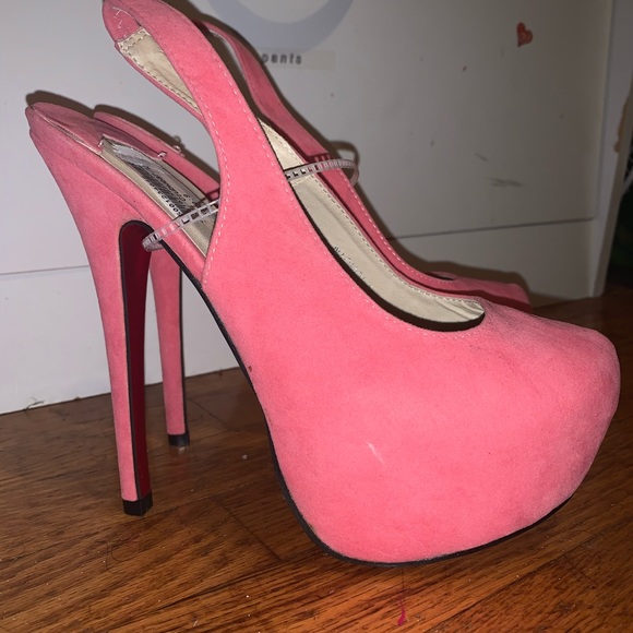 Pink heels - Picture 1 of 5